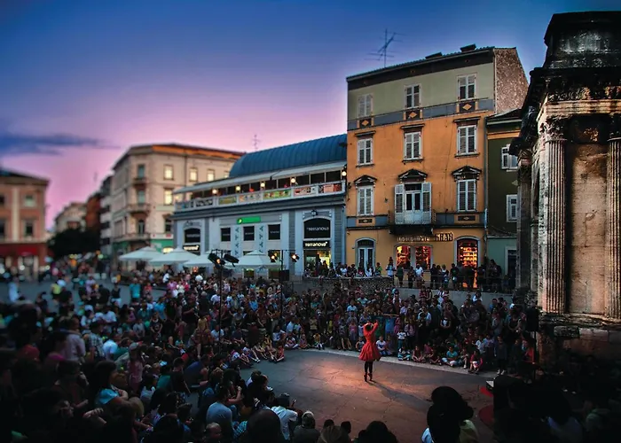 Beautiful In Apartman